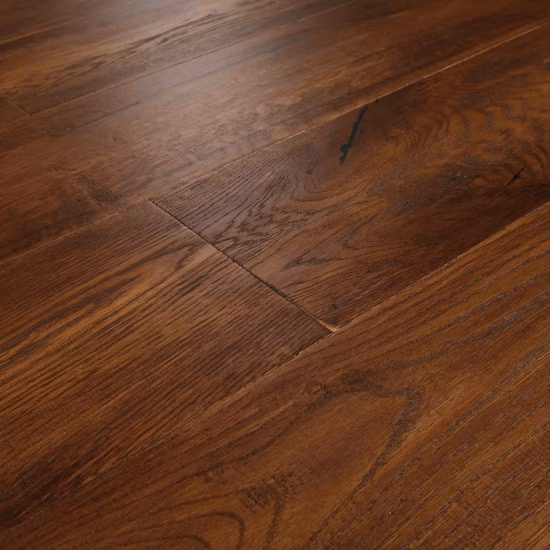 Pisos de madera de ingeniería de madera de roble europeo con acabado esmaltado recientemente lanzados